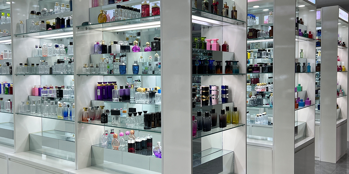 The Significance of Color and Style in Perfume Bottles
